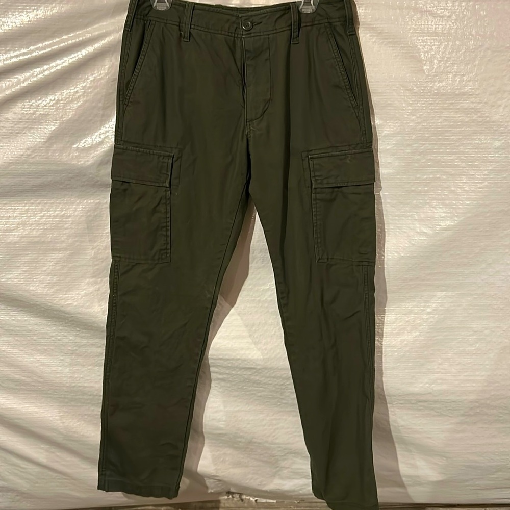 Men’s Old Navy Cargo Pants